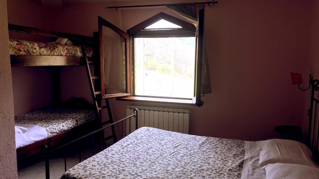 Pian D'Isola Bed & Breakfast Costacciaro Exterior photo